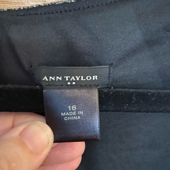 Ann Taylor dress size 18 - Picture 2 of 4